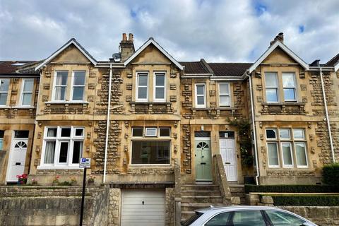 Kensington Gardens, Bath BA1