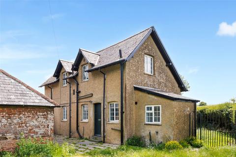 4 bedroom detached house to rent, Bishop's Cannings, Devizes, SN10