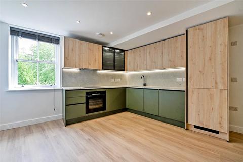 Studio to rent, East Street, Bedminster, Bristol, Somerset, BS3