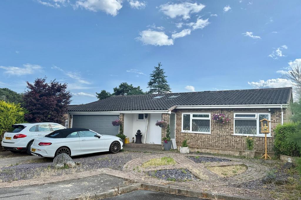 4 bedroom detached bungalow