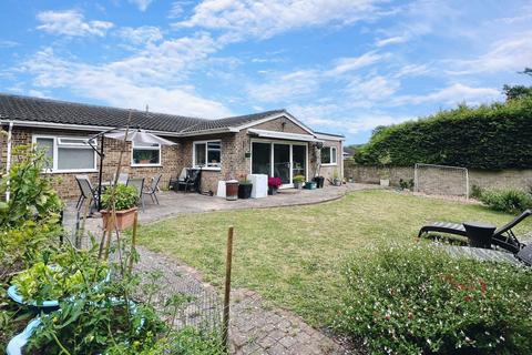 4 bedroom bungalow for sale, Spinney Close, St. Leonards, BH24 2RB