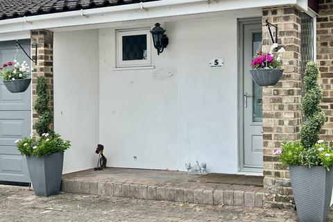 4 bedroom bungalow for sale, Spinney Close, St. Leonards, BH24 2RB