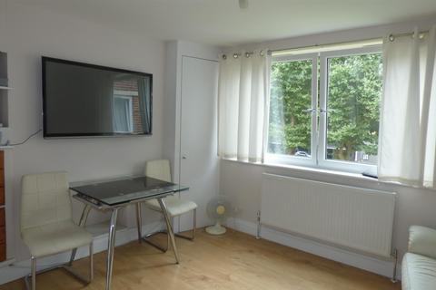 2 bedroom flat for sale, Kirby Estate, Bermondsey