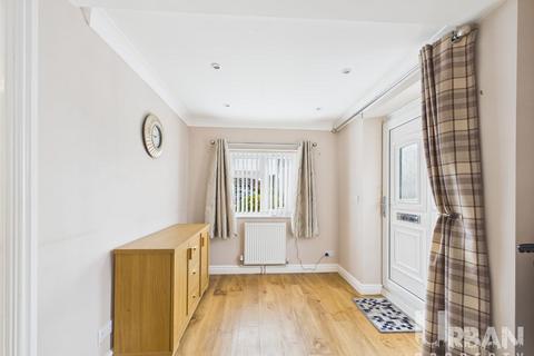 2 bedroom bungalow for sale, Sperrin Close, Hull