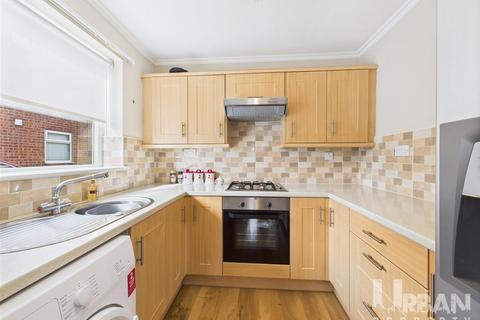 2 bedroom bungalow for sale, Sperrin Close, Hull