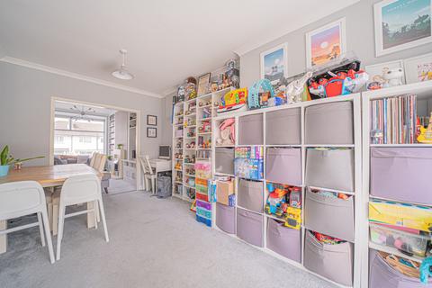 7 Croft Down Road, Solihull, B92 9BD