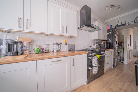 7 Croft Down Road, Solihull, B92 9BD