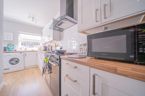 7 Croft Down Road, Solihull, B92 9BD