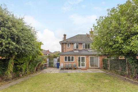4 bedroom semi-detached house for sale, London W3