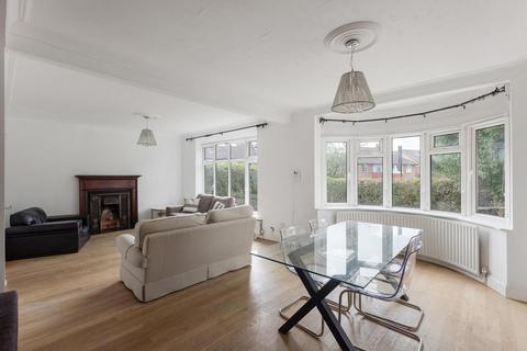 4 bedroom semi-detached house for sale, London W3