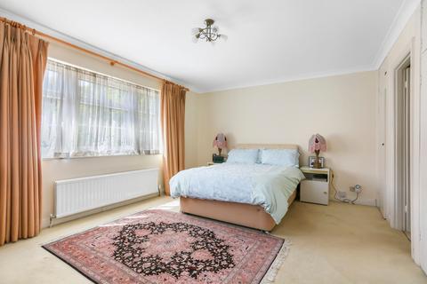 4 bedroom detached house for sale, Woodland Drive, Hove, BN3