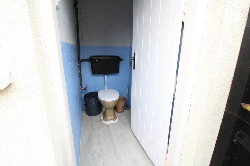 Outside Wc