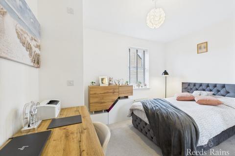 3 bedroom end of terrace house for sale, Imperial Way, East Yorkshire HU9