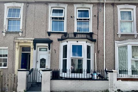 3 bedroom terraced house for sale, Winstanley Road, Sheerness ME12
