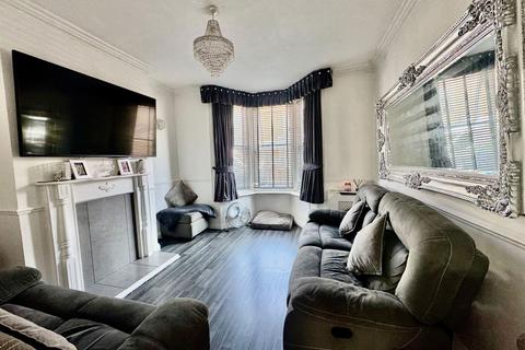 3 bedroom terraced house for sale, Winstanley Road, Sheerness ME12