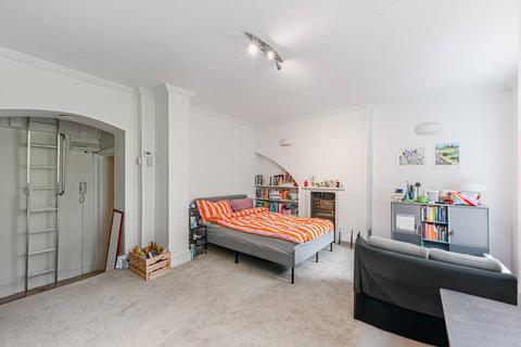 Studio for sale, Moreton St, SW1, Pimlico, London, SW1V