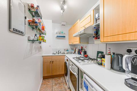 Studio for sale, Moreton St, SW1, Pimlico, London, SW1V