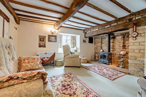 12 Wakerley Road, Harringworth, Corby, NN17 3AH