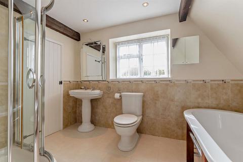 12 Wakerley Road, Harringworth, Corby, NN17 3AH