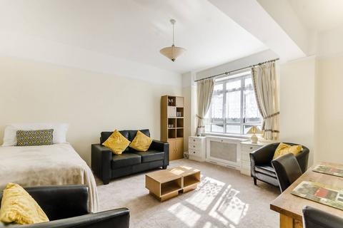 Studio to rent, University street, Bloomsbury, London, WC1E