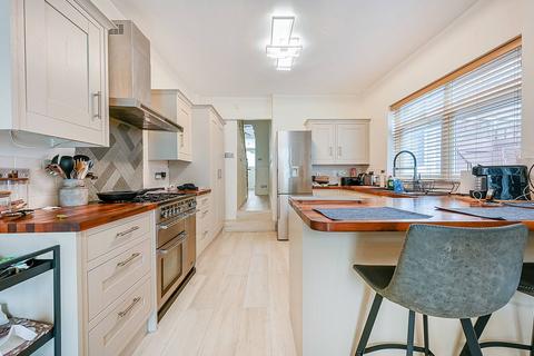 undefined, Oxford Road South, Chiswick, London, W4