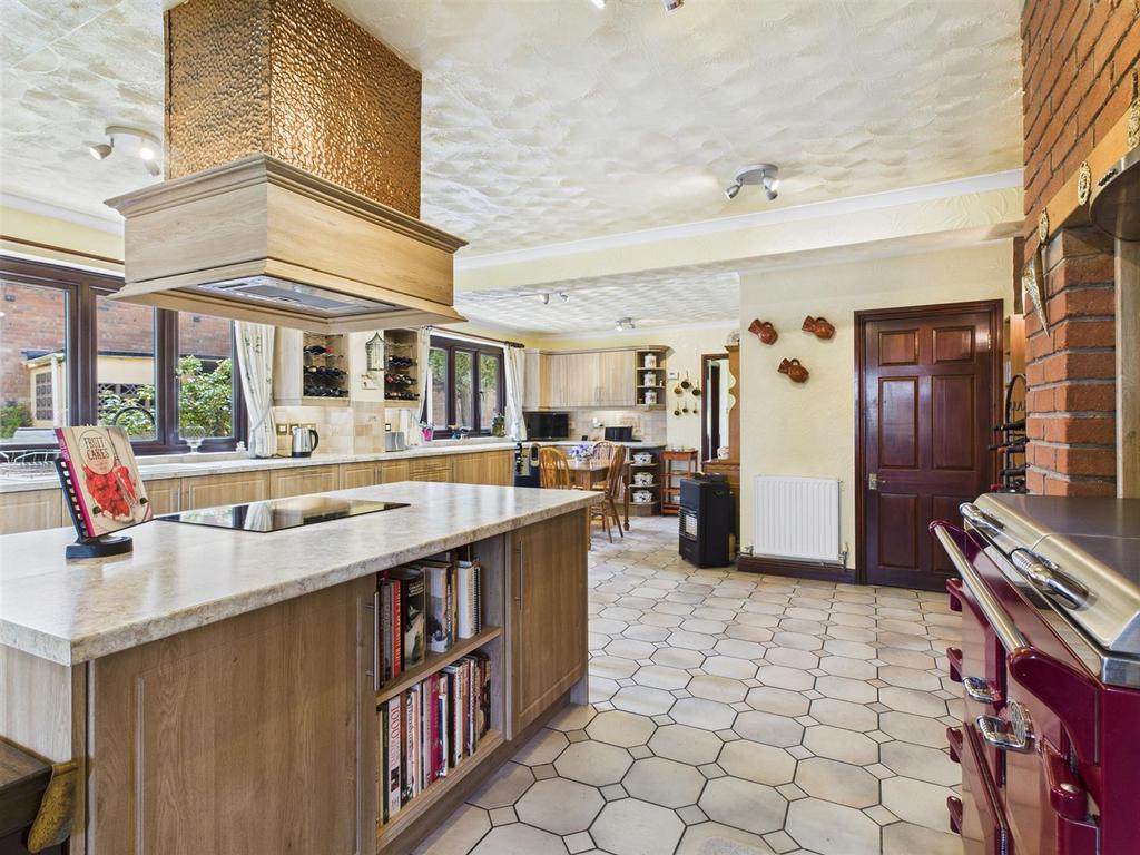 Dining Kitchen
