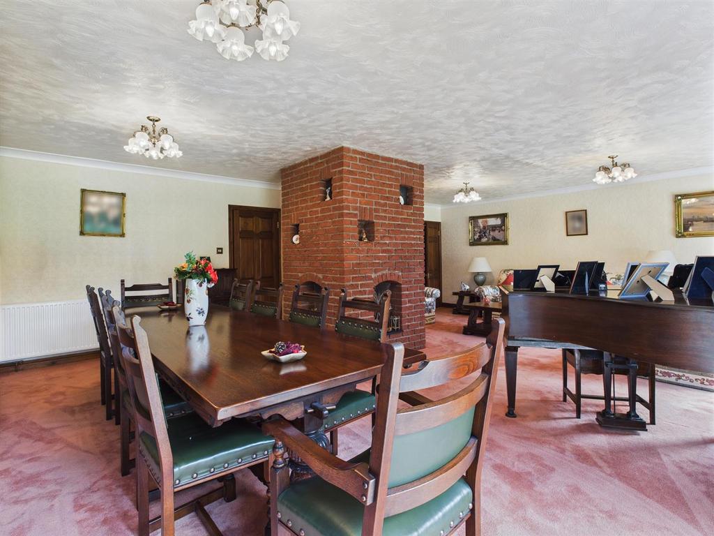 Dining Room/Lounge