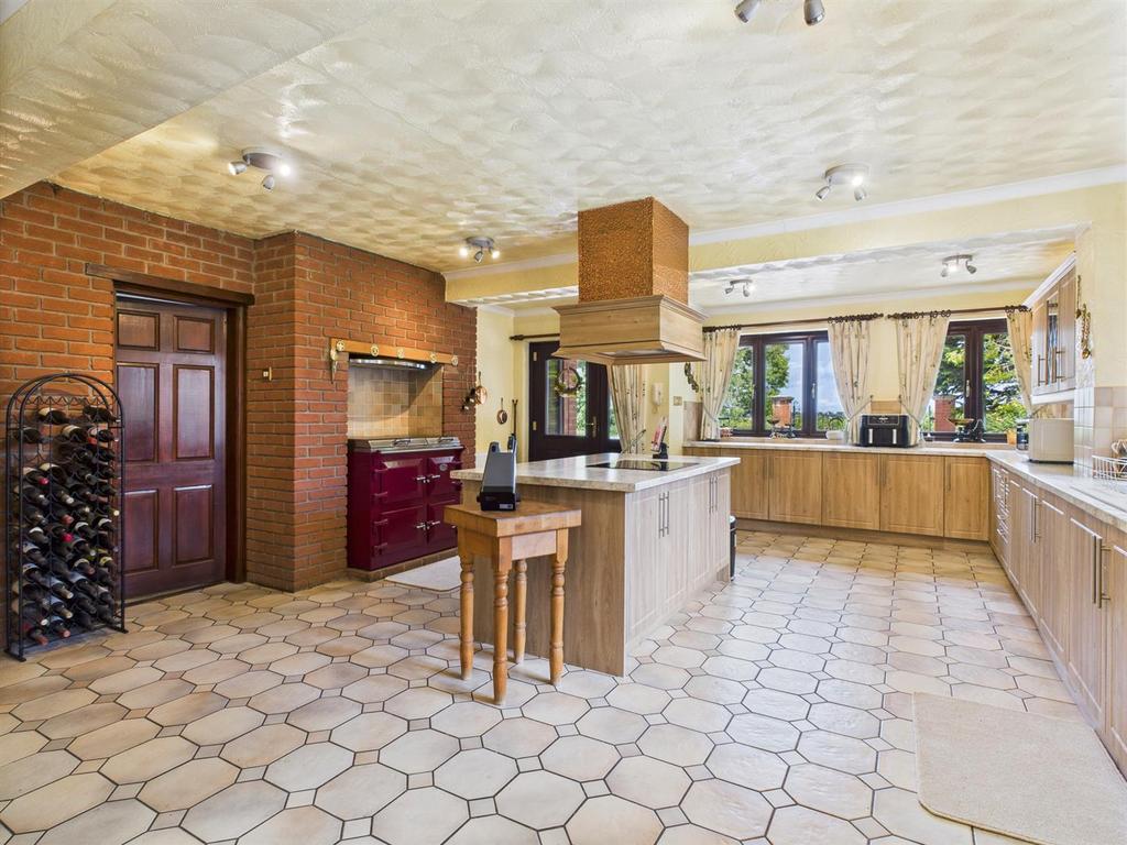 Dining Kitchen