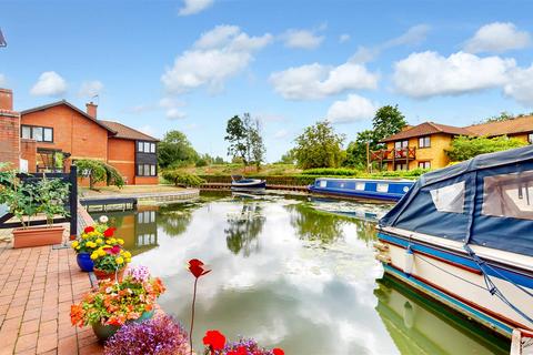 undefined, Skeats Wharf, Pennyland, Milton Keynes