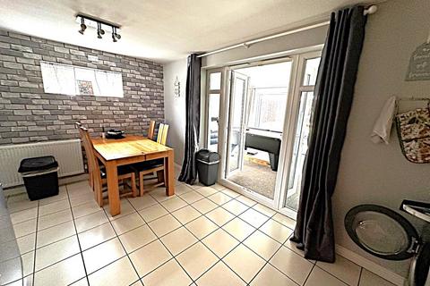 19 Brambling Lane, Wath Upon Dearne, Rotherham, S63 7GT