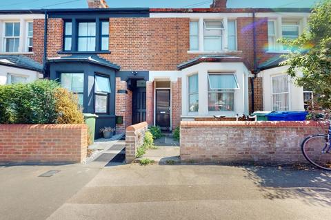 3 bedroom terraced house to rent, Alexandra Road, Oxford