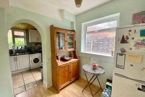 3 bedroom semi-detached house for sale, Cromwell Avenue, Cheadle, SK8