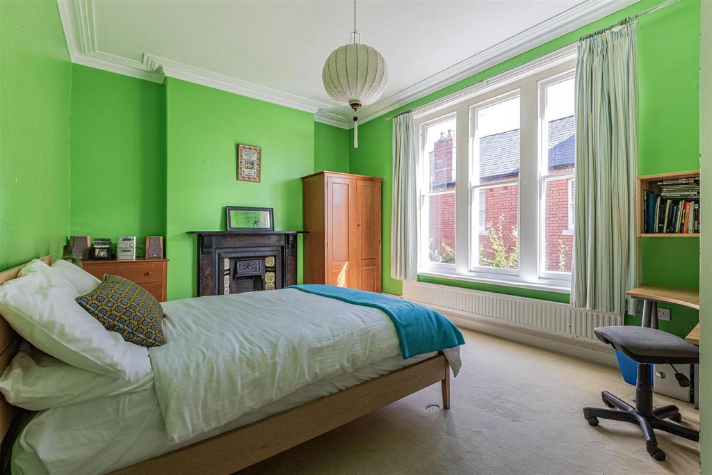 Palace Avenue 33-18.jpg