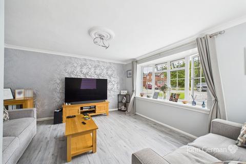 68 Stanley Crescent, Uttoxeter, ST14 7BD