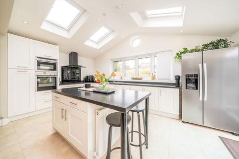 3 bedroom semi-detached house for sale, Greenfield Avenue, Surbiton KT5