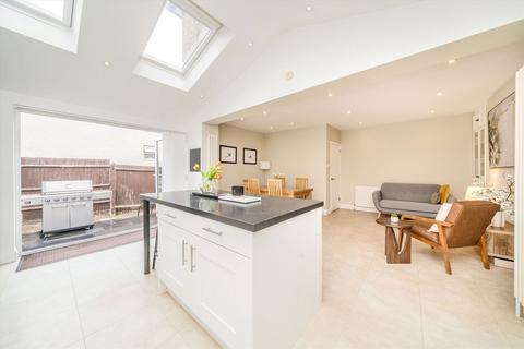 3 bedroom semi-detached house for sale, Greenfield Avenue, Surbiton KT5