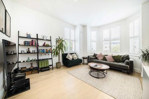 2 bedroom flat for sale, Knights Hill, London SE27