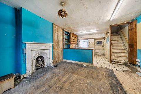 3 bedroom terraced house for sale, Cainscross Road, Stroud, GL5