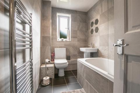 6 Bannerman Place, Clydebank, G81 2UG