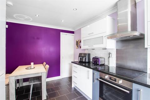 6 Bannerman Place, Clydebank, G81 2UG