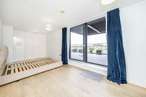 3 bedroom flat for sale, Kilburn Park Road, London NW6