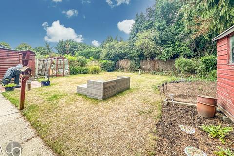 4 bedroom detached house for sale, Greystones Close, Colchester