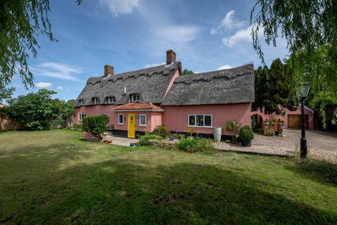 3 bedroom cottage for sale, Brisley, Dereham