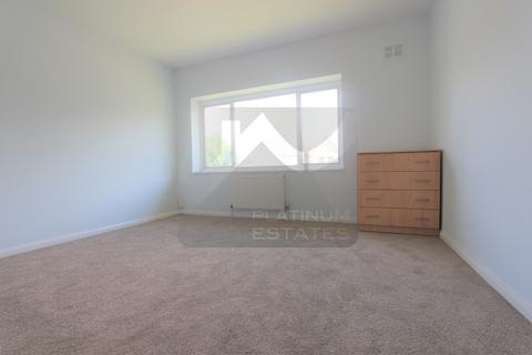 2 bedroom flat for sale, Reservoir Road, London N14