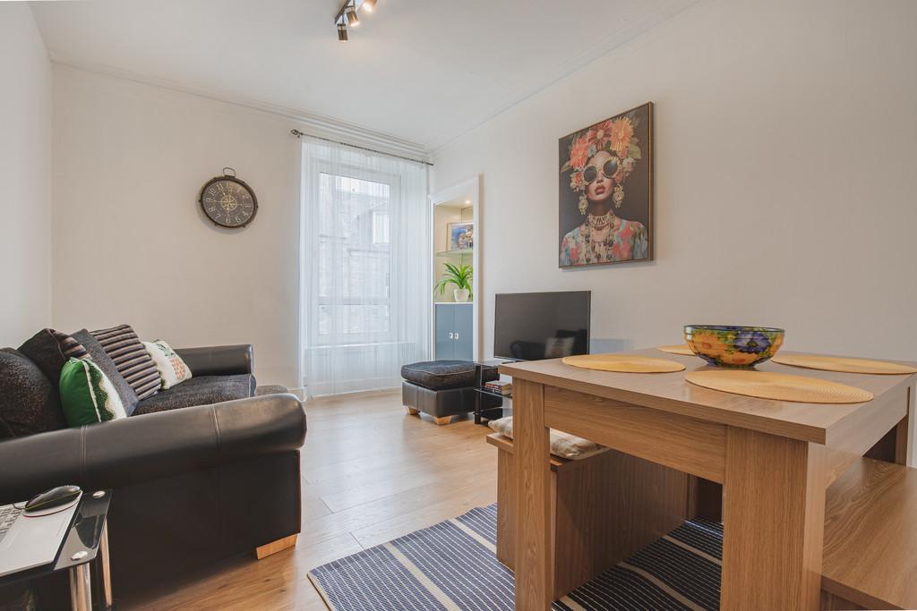 Livingroom Angle1