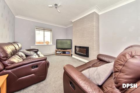 3 bedroom semi-detached house for sale, Greenfield Drive, Gildersome, Leeds