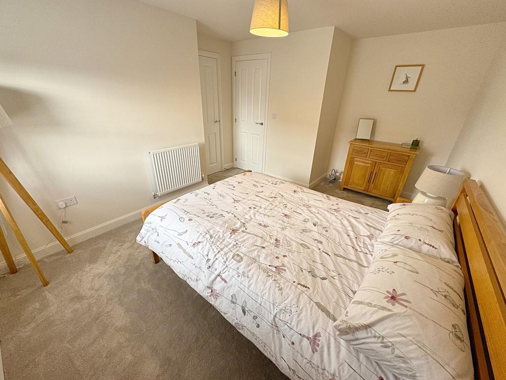 Bed 2 to door