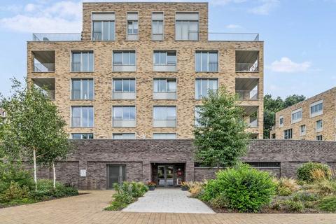 2 bedroom flat to rent, Cornforth Lane, London NW7