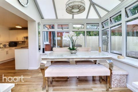 3 bedroom link detached house for sale, Manor Park, Newport