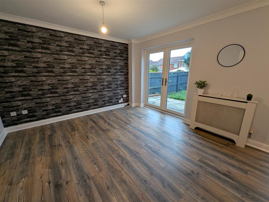 Lounge/dining room